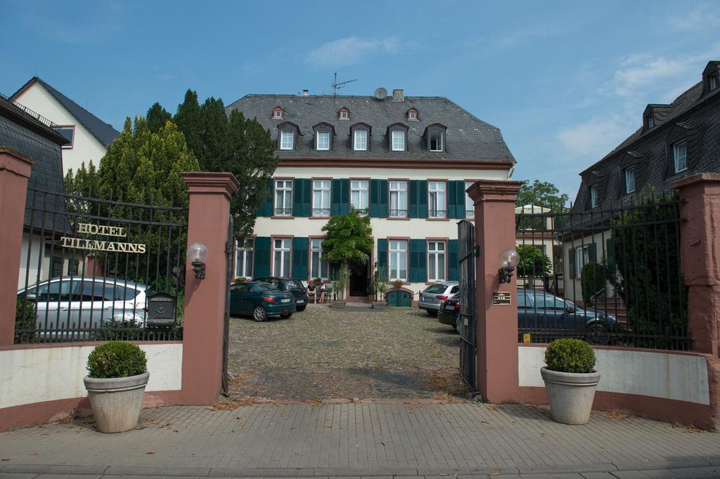 Parkhotel Tillmanns Эльтвилле Экстерьер фото