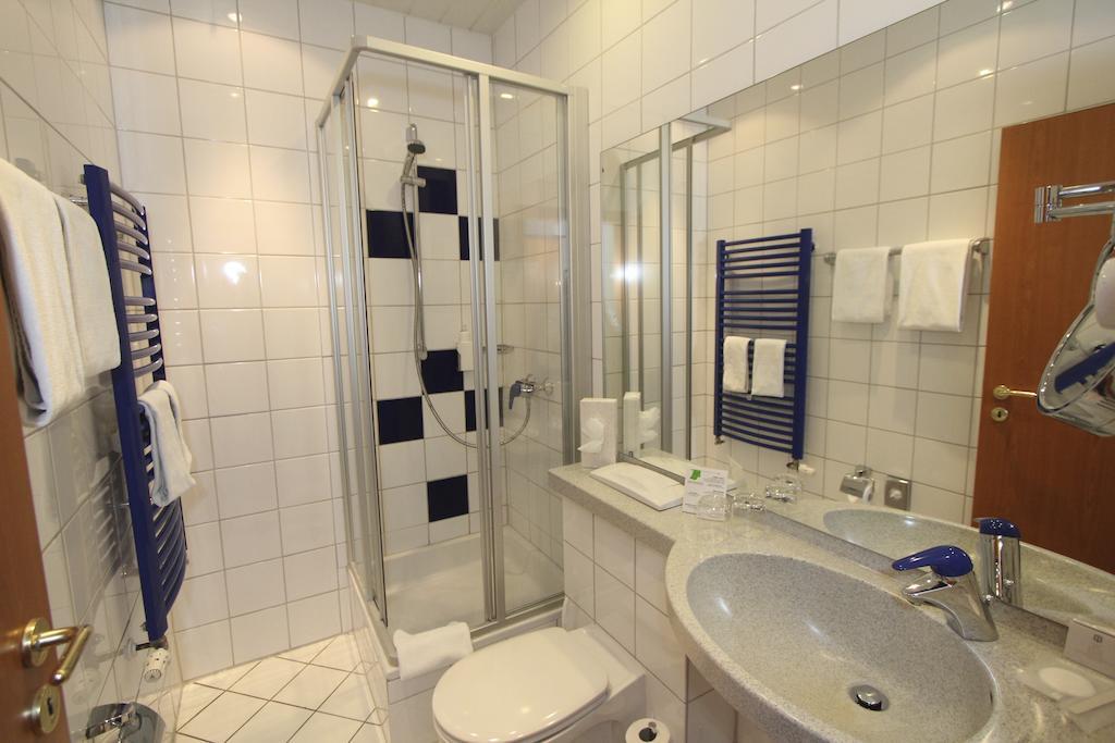 Parkhotel Tillmanns Эльтвилле Номер фото