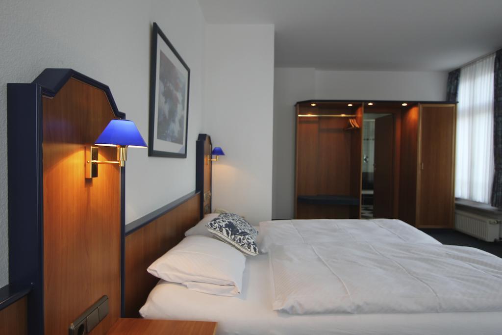 Parkhotel Tillmanns Эльтвилле Номер фото